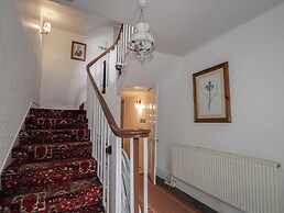 Ivy House