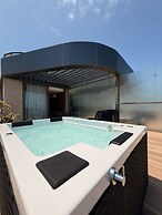 Setai Aquamaris - by Setai Apartaments