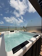 Setai Aquamaris - by Setai Apartaments