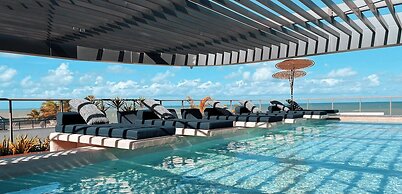 Setai Aquamaris - by Setai Apartaments