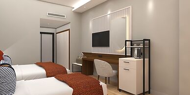 Raxeria Hotel