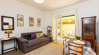 Annietta Apartment