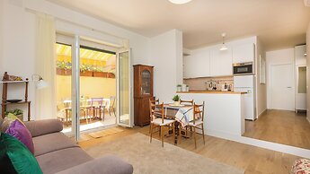Annietta Apartment