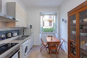 Faleria Apartment