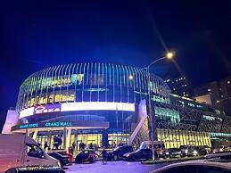 Holiday in orbi city