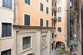Rental in Rome Roma Campus Martius Apartment