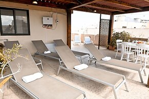 7 MEDITERRANEA VILLA