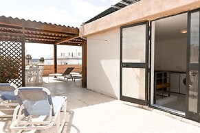7 MEDITERRANEA VILLA