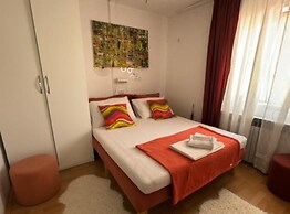 Duga House