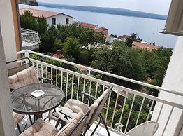 Duga House