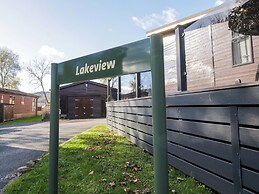 7 Lake View