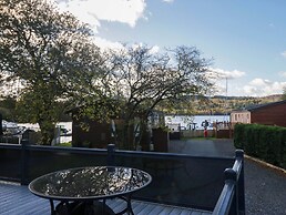 7 Lake View