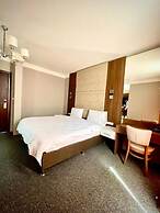 EGAN HOTEL