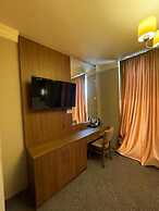 EGAN HOTEL