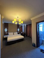 EGAN HOTEL