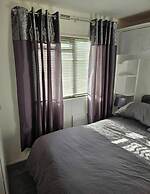 Cosy 3-bedroom Caravan With Decking