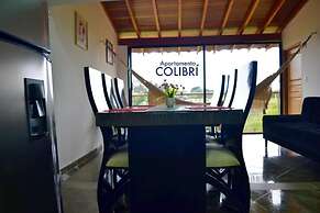 ROBLE COLONIAL