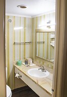 American Inn & RV Park