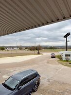 American Inn & RV Park
