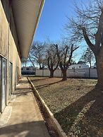 American Inn & RV Park