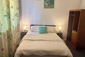 Cozy Cottage Retreat in Tipton