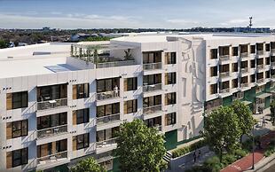 The Code Hosted by AvantStay