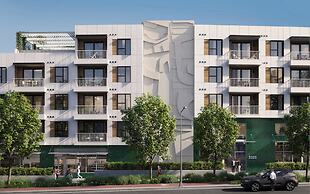 The Code Hosted by AvantStay