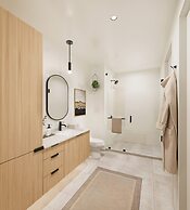 The Code Hosted by AvantStay