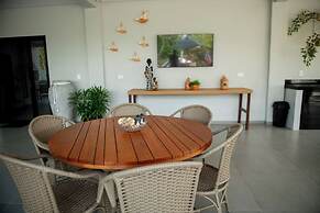 Apto Pet Friendly com Piscina a 100m da Orla