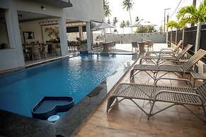 Apto Pet Friendly com Piscina a 100m da Orla