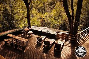 Km 6 River Lodge