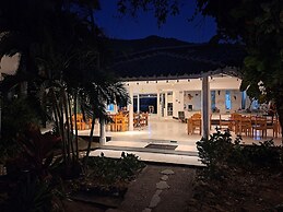 White house bailan resort