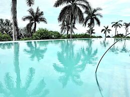 Bolongo 1BR Your Exclusive Oceanfront Escape