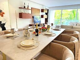 Bolongo 1BR Your Exclusive Oceanfront Escape