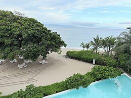 Bolongo 1BR Your Exclusive Oceanfront Escape