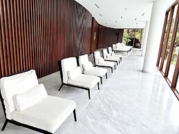 Bolongo 2BR Your Exclusive Oceanfront Escape