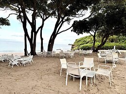 Bolongo 2BR Your Exclusive Oceanfront Escape