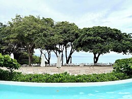 Bolongo 2BR Your Exclusive Oceanfront Escape