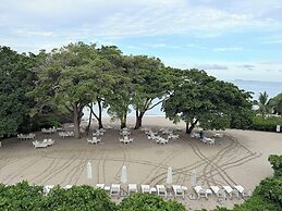 Bolongo 2BR Your Exclusive Oceanfront Escape