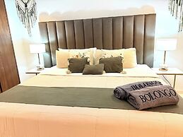 Bolongo 3BR Your Exclusive Oceanfront Escape