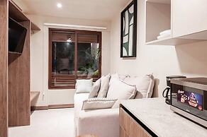 Stylish Double Studio With Equipped Kitchen and Wi-fi