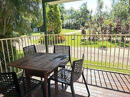 Tropical Hibiscus Caravan Park