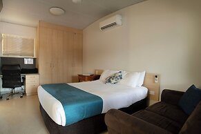 Tropical Hibiscus Caravan Park