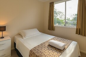 Tropical Hibiscus Caravan Park