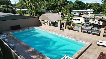 Tropical Hibiscus Caravan Park
