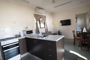 Tropical Hibiscus Caravan Park