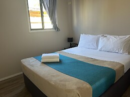 Tropical Hibiscus Caravan Park