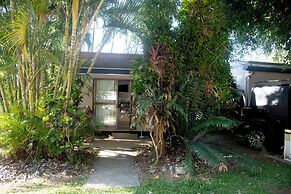 Tropical Hibiscus Caravan Park