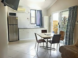 Tropical Hibiscus Caravan Park
