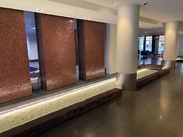 Luxurious Apartment With City Views and Yarra River